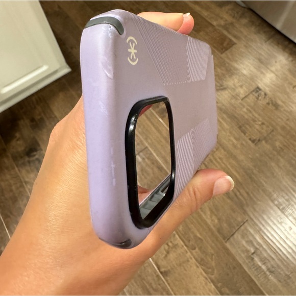 iPhone 14 Pro Speck Case Purple MagSafe - Picture 4 of 4